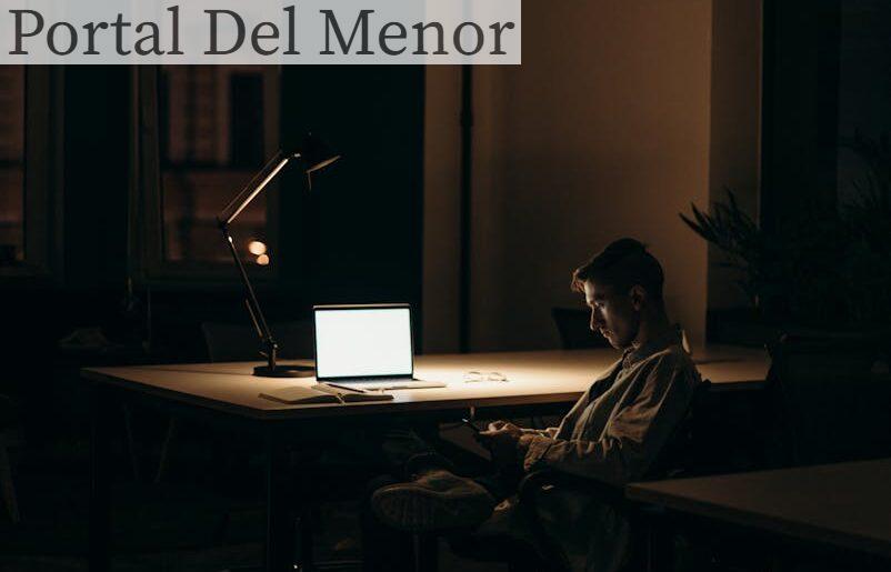 hombre en la oscuridad